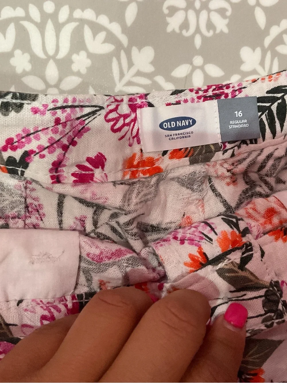 Old Navy Girls Floral Print Shorts Pink & Orange Size 16 Like New